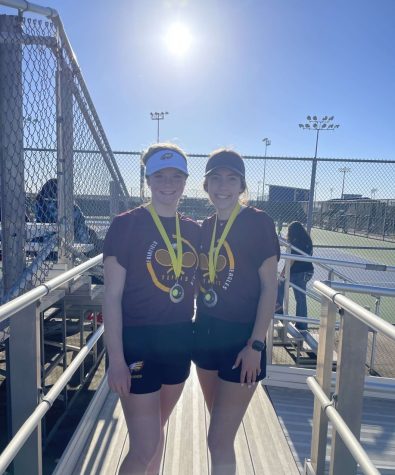 Junior Lily Beaver and sophomore Reese White take second in doubles.