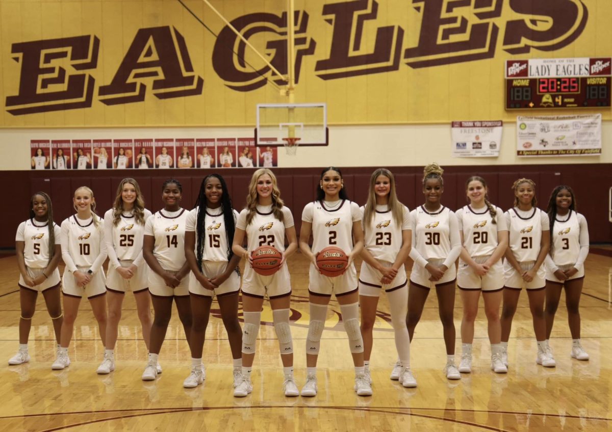 Lady Eagles Hoop Past District