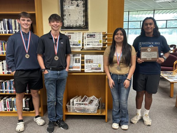 7 Advance to State in Academics